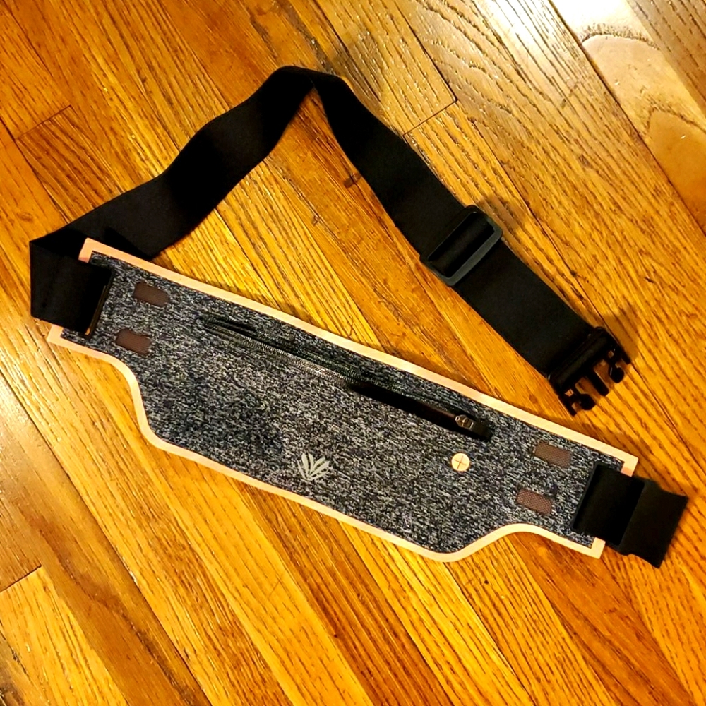 Slim waist pack